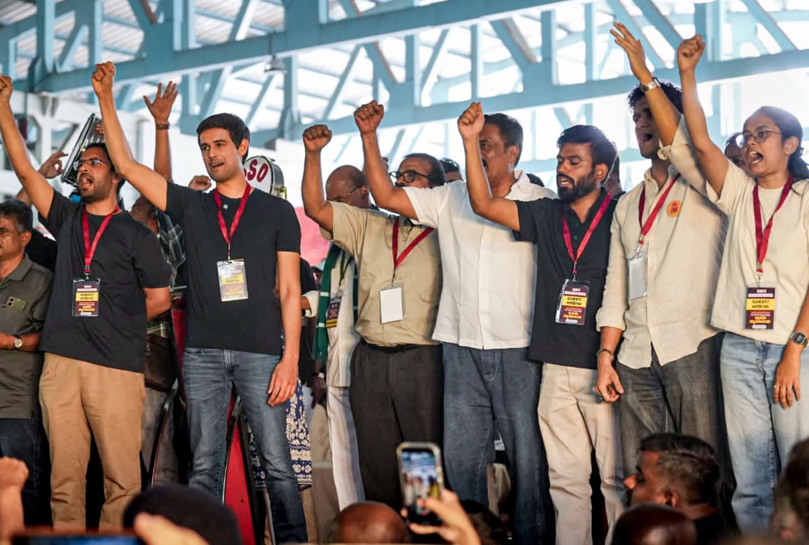 SIRకు వ్యతిరేకంగా  బెంగళూరు ఫ్రీడమ్‌ పార్క్‌లో భారీ ఆందోళన..